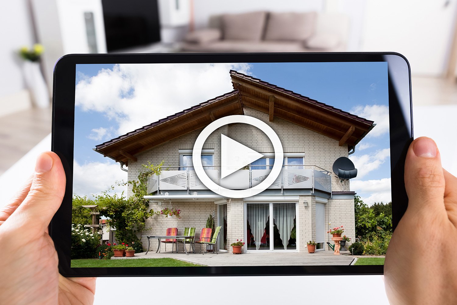 The Advantages of Working with a Dallas Videographer for Your Real Estate Project
