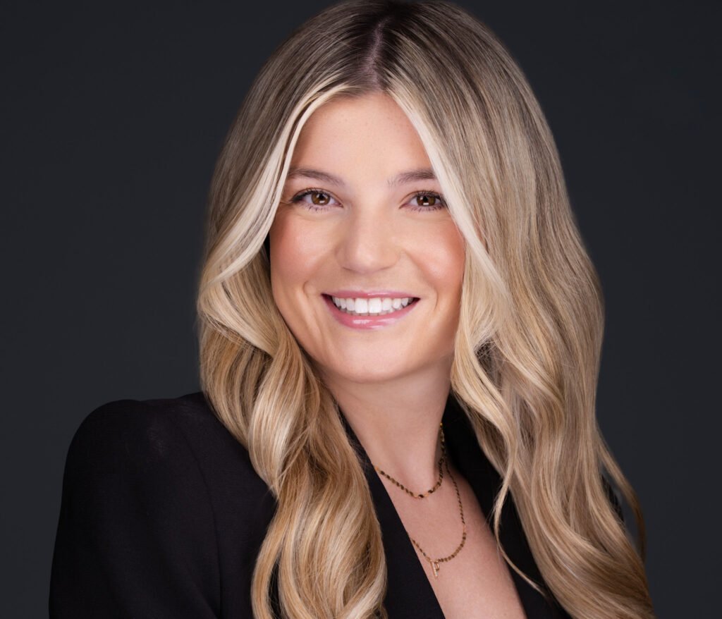 grapevine headshots and how to wear your hair | 2mm Headshots and Event Photography example of how to wear your hair