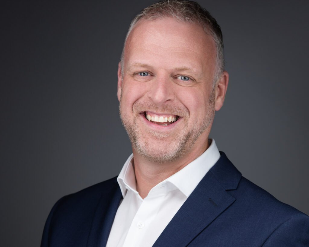 Professional nationwide onsite headshots and event photography by 2mm Studios