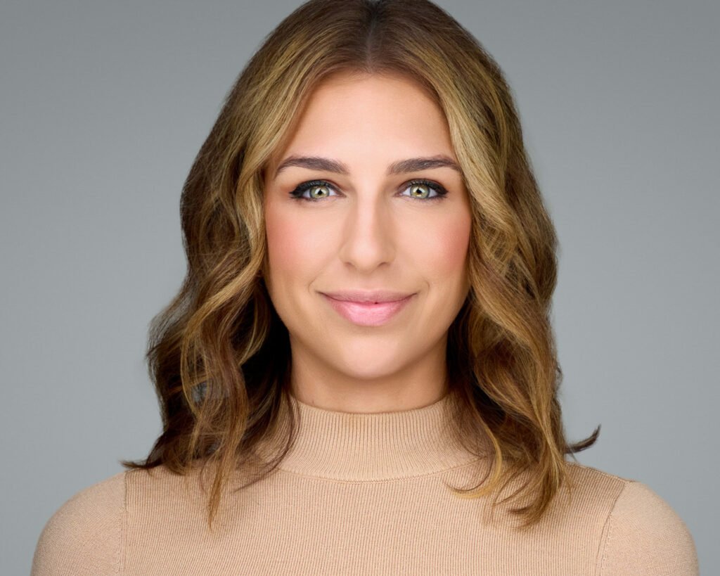 Evoto - 2mm Headshots & Event Photography Team headshot example in Grapevine