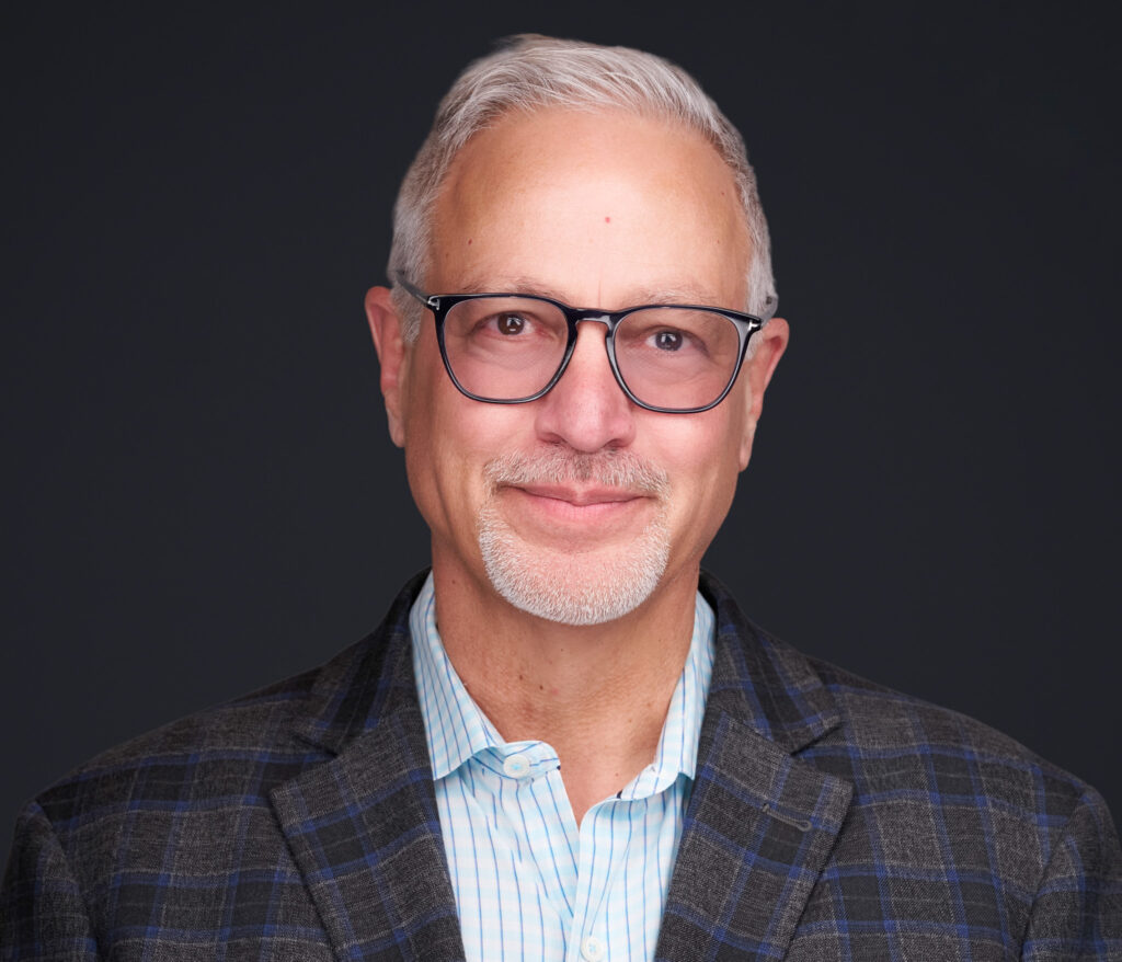 Professional shot of a keynote speaker at the Gaylord Texan.